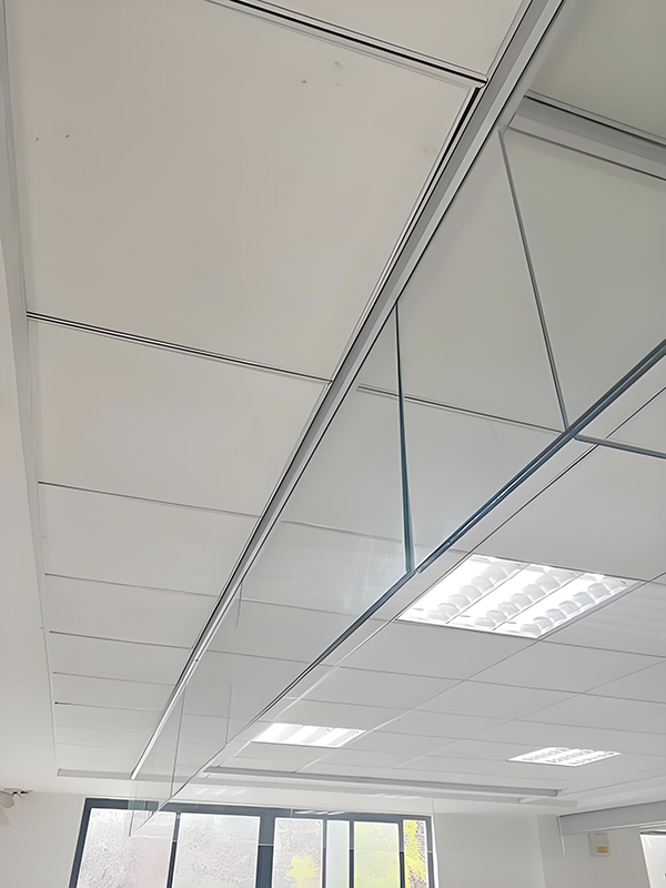 金塔玻璃金塔挡烟垂壁