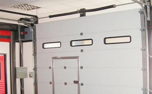 金塔工业提升门的安装方法